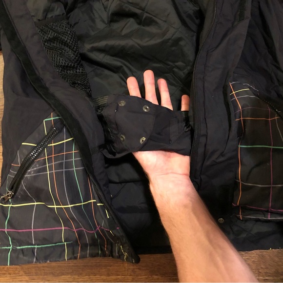 O’Neil ski/snowboard jacket - Picture 3 of 9